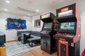 Capital Chateau: Hot Tub, Arcades, Office - Image 4