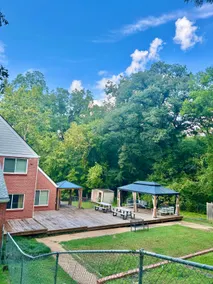 The Bulldog Basecamp | Sleeps 18 | Game Day - Image 3
