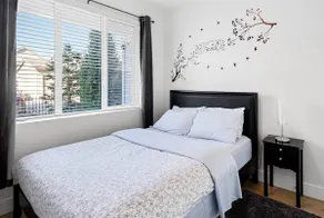 Beautiful Family Suite w/ Backyard Picnic & Games - Image 2