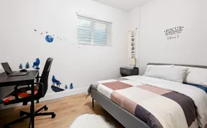 Beautiful Family Suite w/ Backyard Picnic & Games - Image 3