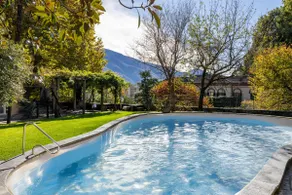 Schloss Locarno | Exclusive Bungalow by the Pool - Image 4