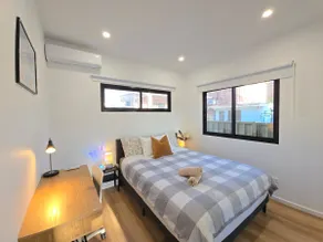 Premium cottage in Burwood - Image 5