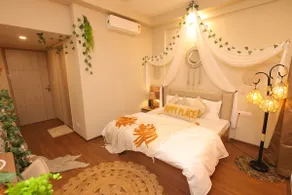 Nestia Stay Near Expo Mart & Metro Pari Chowk - Image 3