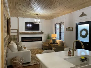 The Cottage on Barron - Image 2