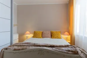 Modern & Comfortable One Bed - Image 4