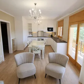 Sandra's Apartments, Family Apartment 3 - Image 4