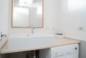 Urban Studio Apartment - Image 5