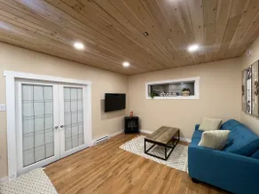 Cozy Cedar Nook - Image 2