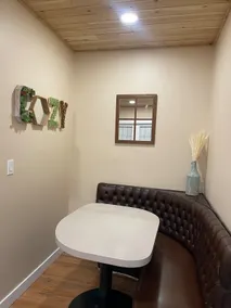 Cozy Cedar Nook - Image 3
