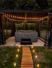 Luxury Waterfront home •Hottub•HITS•Views•Firepit - Image 2