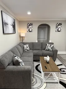Luxury Comfort Stay | Spacious • Relaxing•Friendly - Image 2