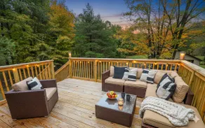 Modern Catskills Escape · Pool, Hot Tub, Play - Image 2