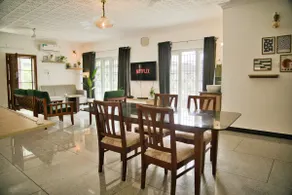 Spacious Retro-Modern 2BR Home — Panampilly Nagar - Image 5