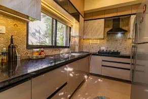 Artistic lake side villa - Image 5