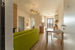 4 Guests, Garden, BBQ & Mountain View - Image 2