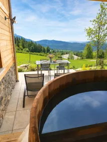 The 2 Alpine Chalets & Nordic Baths - Image 3