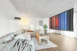 Wildlife bath | Sauna | Cinema | Activity room - Image 3