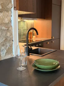 Designer apartment at the Tour César, 2 steps from the lake - Image 2