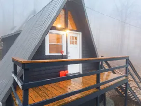Seven Springs, Sleeps 2, Tiny House Getaway #1 - Image 4