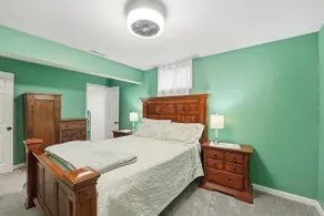 South KC/ Lee's Summit spacious charmer! - Image 3