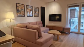 160 Wide Bed Apartments - with Balcony & Parking - Image 2