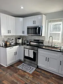 A home away from home, relax in a place of peace. - Image 5