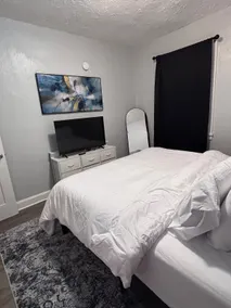Modern Top Level Escape | Stylish, Clean & Central - Image 4