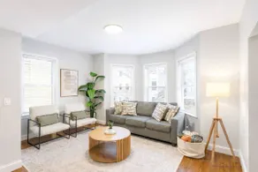 S Boston | 5BD/2BA · Sky Deck | Downtown · Airpo - Image 3