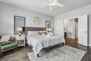 10BR Duplex | 2 Kitchens | Perfect for Families - Image 5