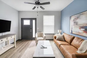 Landing | Stunning 3BD, Game Room, Gym - Image 2