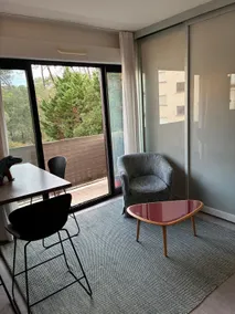 Cozy studio near the lake and the ocean - Image 2