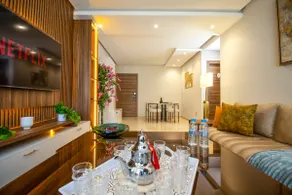 Elegance - 2 bedrooms with Pool - 5 min Airport - Image 5