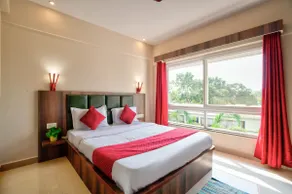 Nook by Nomani’s Exquisite 2BHK Apartment at Nerul - Image 4