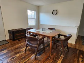 Oak Hollow House - Image 5
