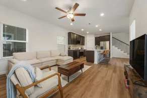 9 Bed~Georgetown ATX~Pool/Pickleball/2 Car Garage - Image 4