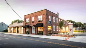 Downtown Manheim Suite to Eat, Drink, and Shop! - Image 4