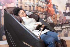 Premium Spa Suite near Paris – Hot Tub & Massage - Image 5