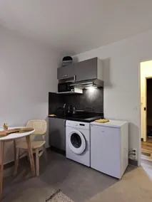 Entire studio downtown 300 m from the station - Image 2