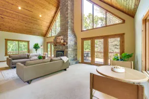 Lakefront Home in Amery - Come see the leaves! - Image 2