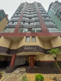 Excellent location 1 block from the beach. - Image 4