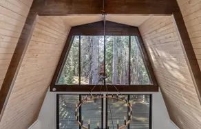 Bear Valley Wolf’s Den Lodge | Sleeps 18 • 5BR - Image 5