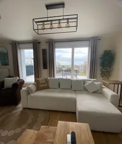 Exceptional Luxury Apartment w/Terrace & Parking - Image 2