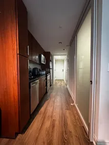 Modern Apartment at Ripley - Image 4