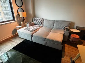 Modern Apartment at Ripley - Image 2