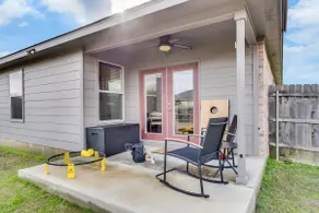 Modern Family-Friendly Home in Hutto - Image 3