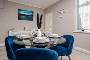 Stunning House Near Etihad Stadium & Co-Op Live - Image 4