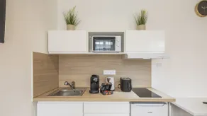 The Refined – Comfort close to the train station. - Image 3