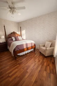 Large historical home, pet friendly. - Image 4