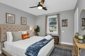Bright Renovated 3BR Near Town - Image 3