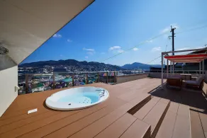 [Up to 16 people] Newly built private rental | Rooftop Jacuzzi, Nagasaki night view | Free parking | Luxurious living on a hillside - Image 3